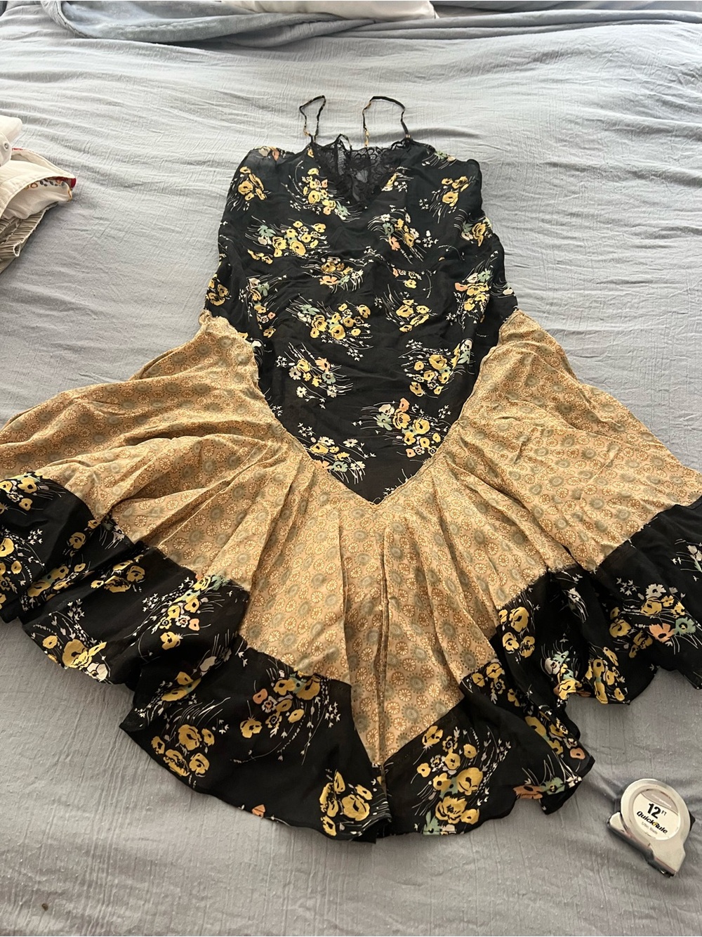 Medium
Black & Mustard Floral Ruffle vintage Slip Dress